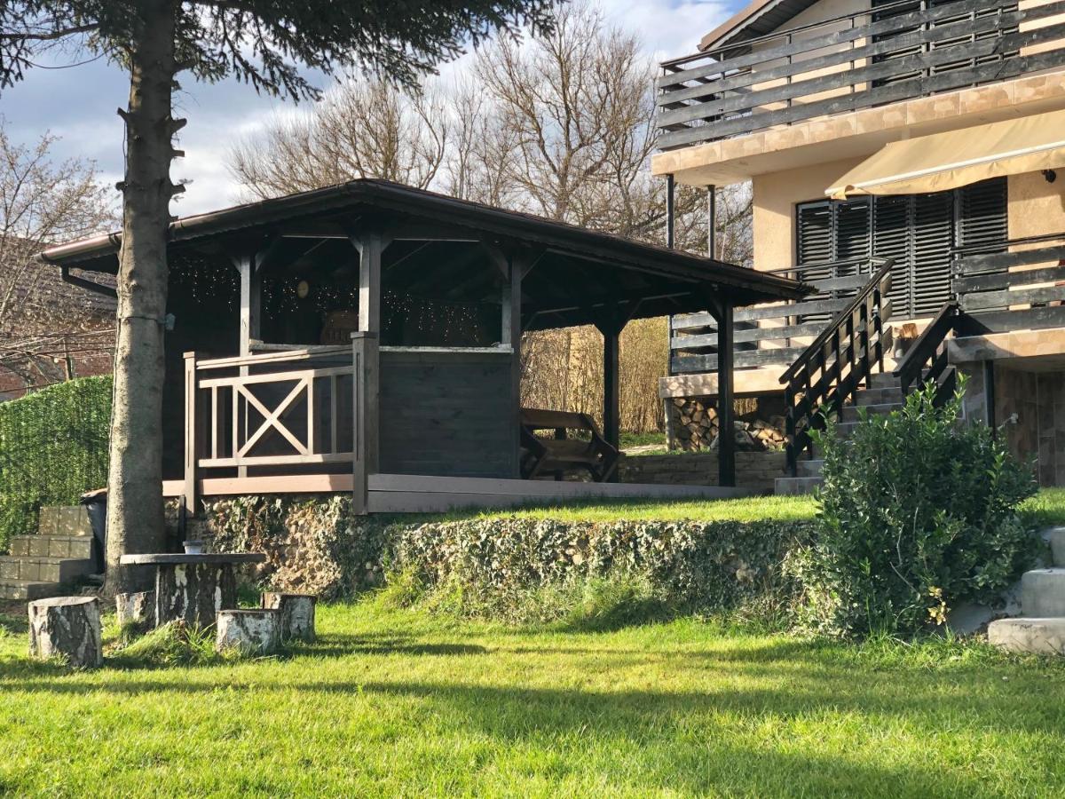 Вила Теkето I Vila Teketo Family Guest House Nikolovo المظهر الخارجي الصورة