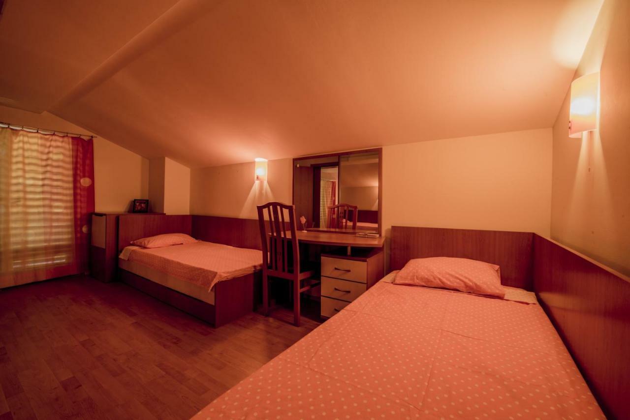 Вила Теkето I Vila Teketo Family Guest House Nikolovo المظهر الخارجي الصورة